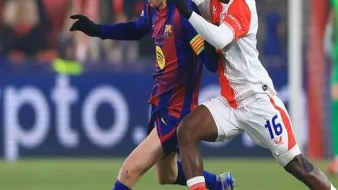 纽卡十人阵容下卡里克需反思曼联进攻策略